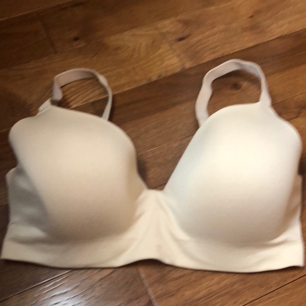 Wacoal underwire lightly padded bra